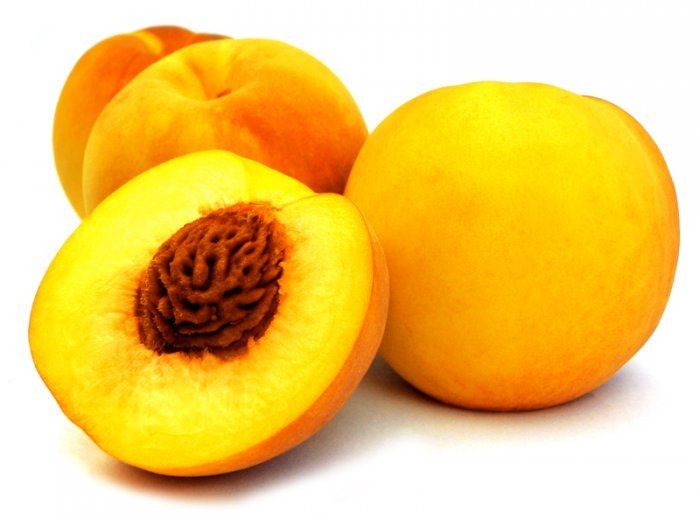 плоды персика с косточкой