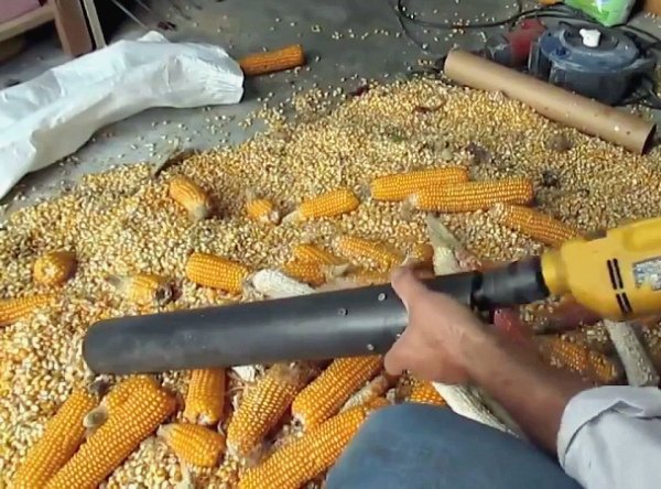Простая лущилка: очистка кукурузы с помощью дрели